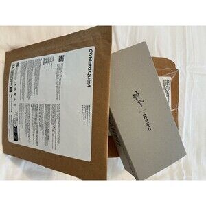 Ray-Ban Meta Wayfarer Smart Glasses RW4006 Black Clear Lens + Quest Cable Bundle